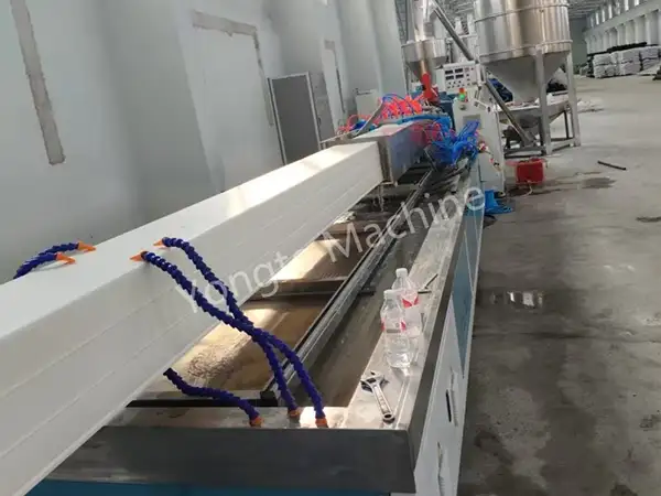 Mesin Pembuat Profil Longkang Hujan PVC China