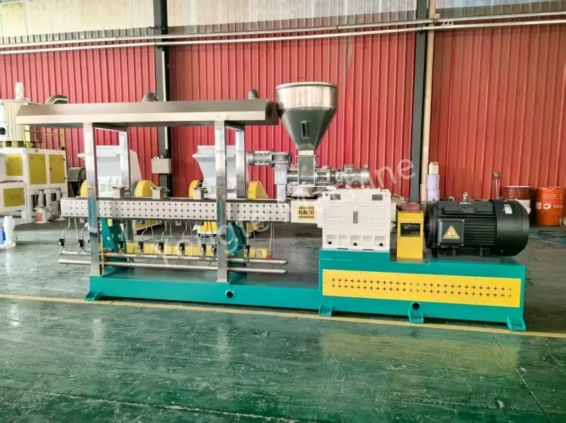 PET Recycling Extruder dijual kepada Pelanggan China