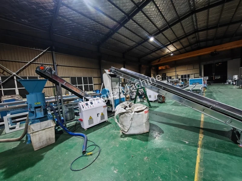 Mesin Kitar Semula Tekstil Sisa